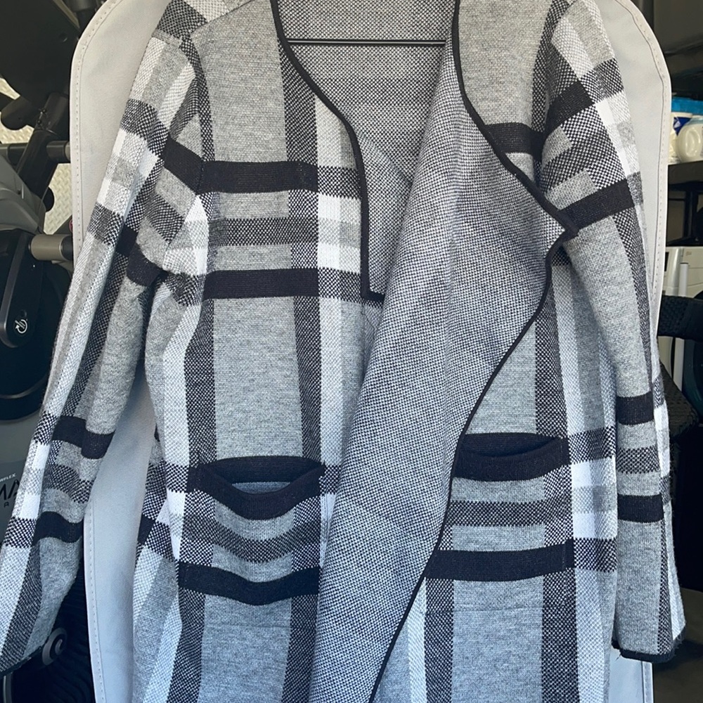 Lightweight sweater jacket